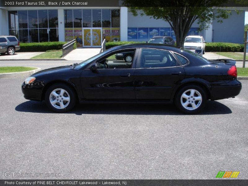 Black / Dark Charcoal 2003 Ford Taurus SES