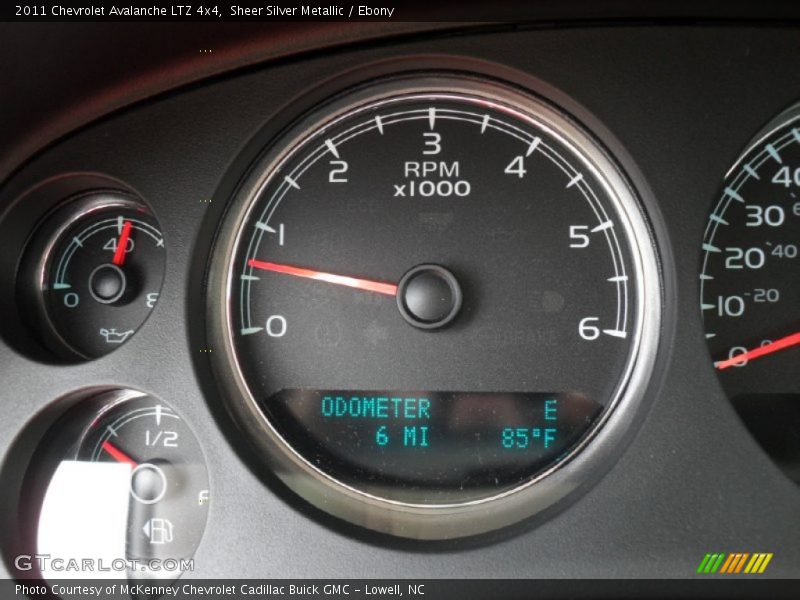 Sheer Silver Metallic / Ebony 2011 Chevrolet Avalanche LTZ 4x4