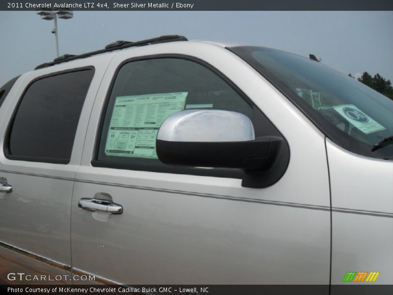 Sheer Silver Metallic / Ebony 2011 Chevrolet Avalanche LTZ 4x4