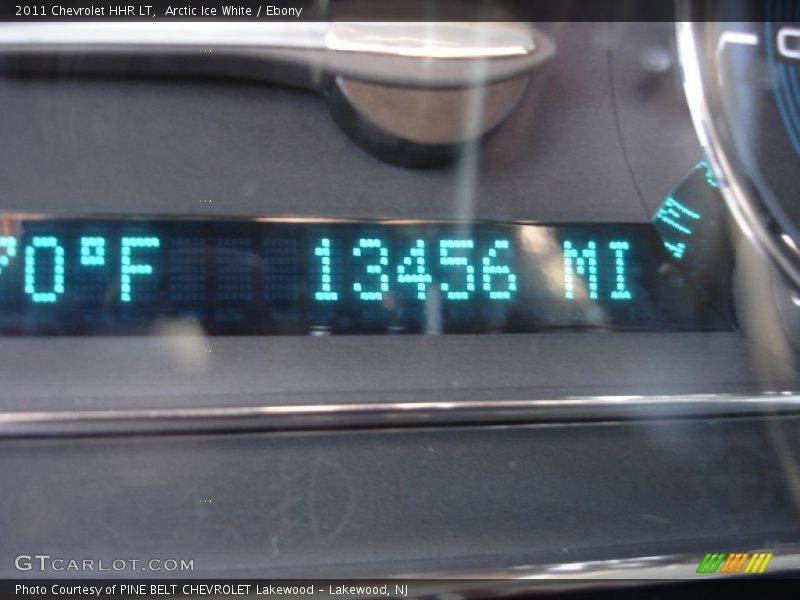 Arctic Ice White / Ebony 2011 Chevrolet HHR LT