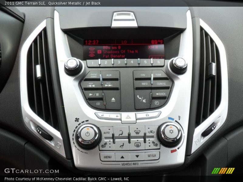 Quicksilver Metallic / Jet Black 2011 GMC Terrain SLE