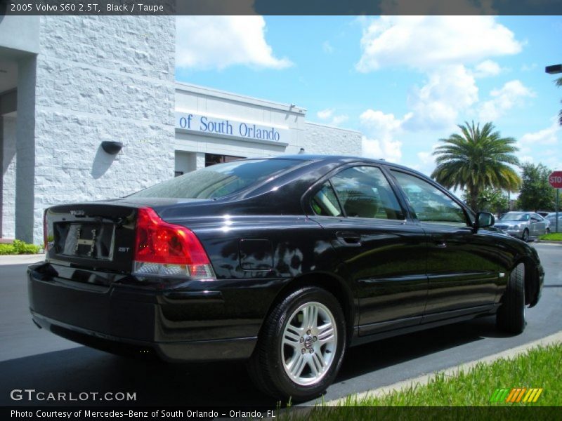 Black / Taupe 2005 Volvo S60 2.5T