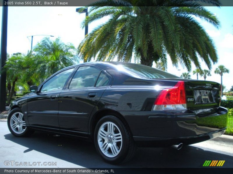 Black / Taupe 2005 Volvo S60 2.5T