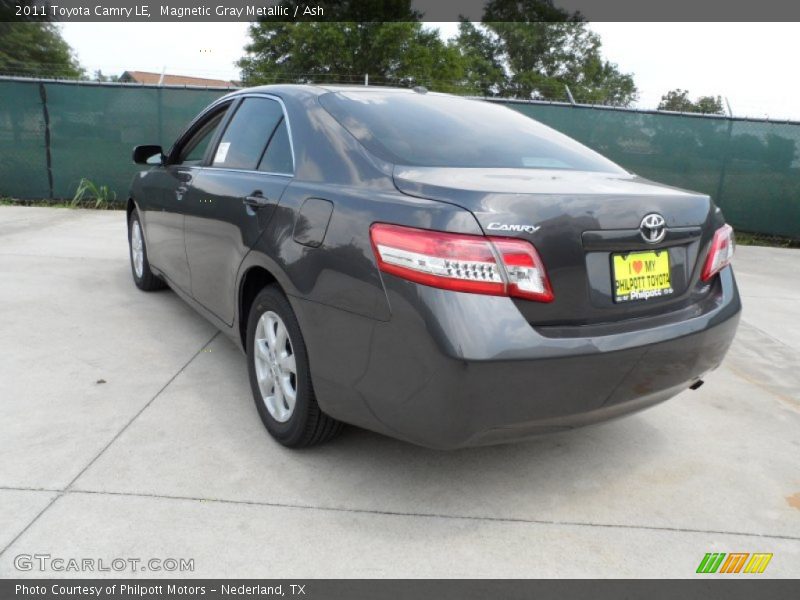 Magnetic Gray Metallic / Ash 2011 Toyota Camry LE