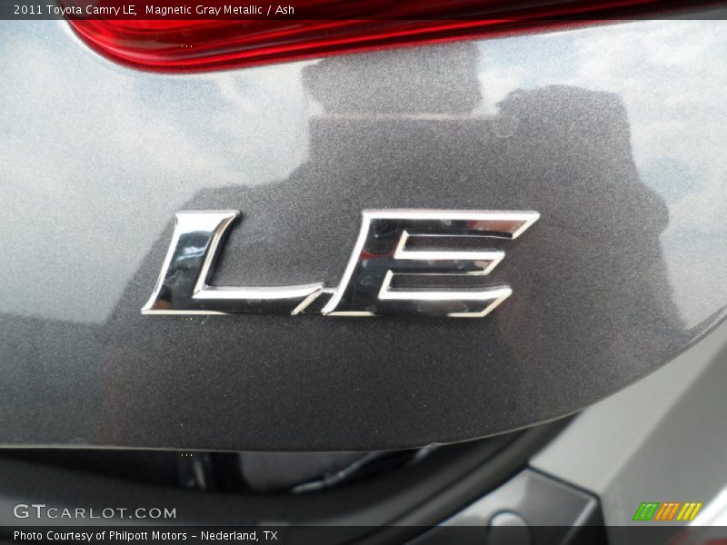 Magnetic Gray Metallic / Ash 2011 Toyota Camry LE