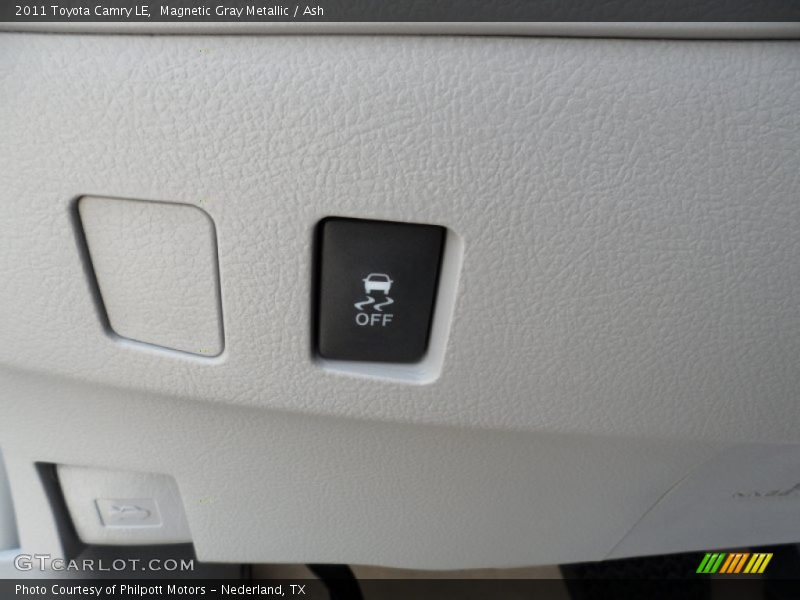 Magnetic Gray Metallic / Ash 2011 Toyota Camry LE