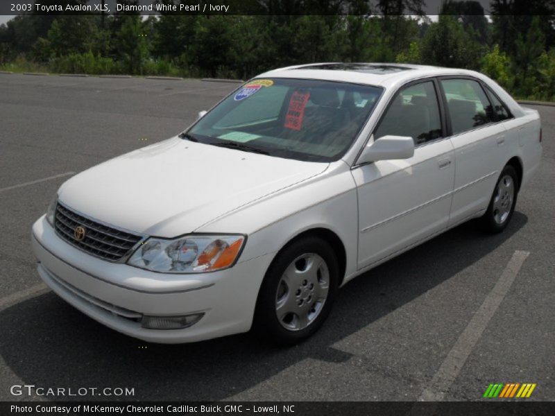 Diamond White Pearl / Ivory 2003 Toyota Avalon XLS