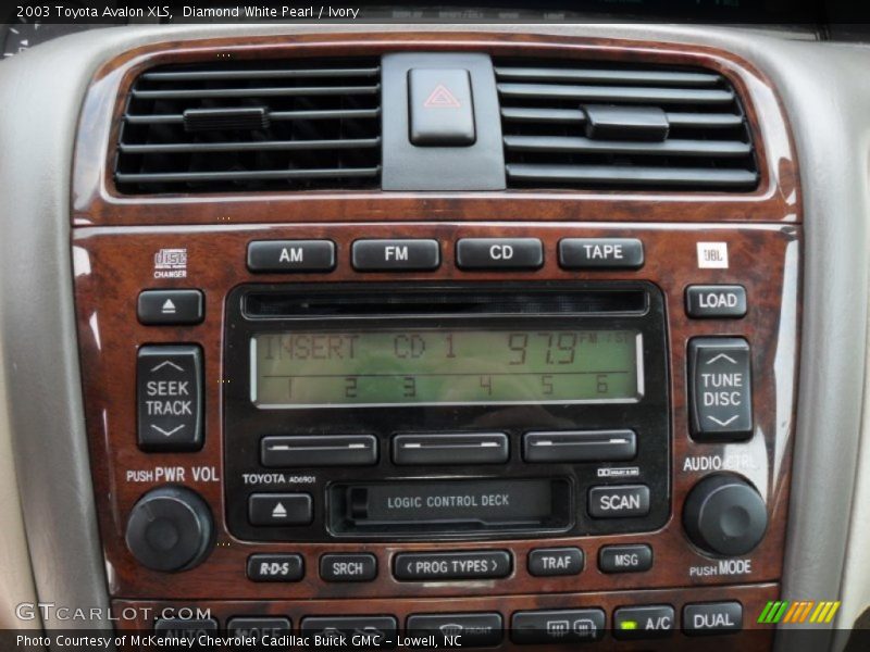 Diamond White Pearl / Ivory 2003 Toyota Avalon XLS