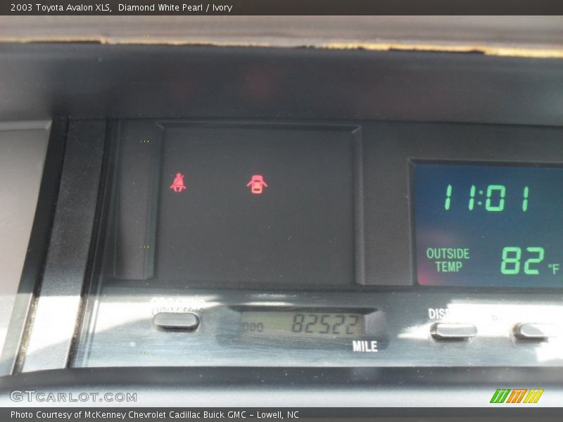 Diamond White Pearl / Ivory 2003 Toyota Avalon XLS