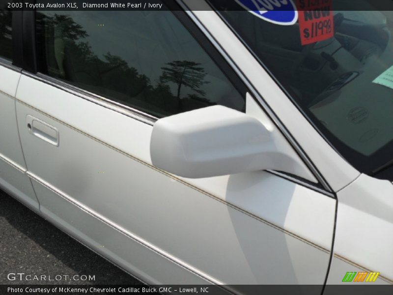 Diamond White Pearl / Ivory 2003 Toyota Avalon XLS