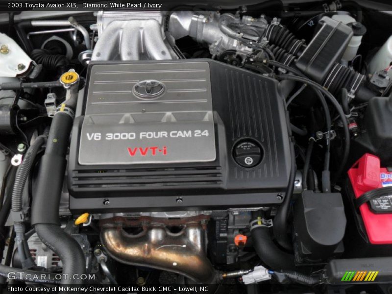 Diamond White Pearl / Ivory 2003 Toyota Avalon XLS