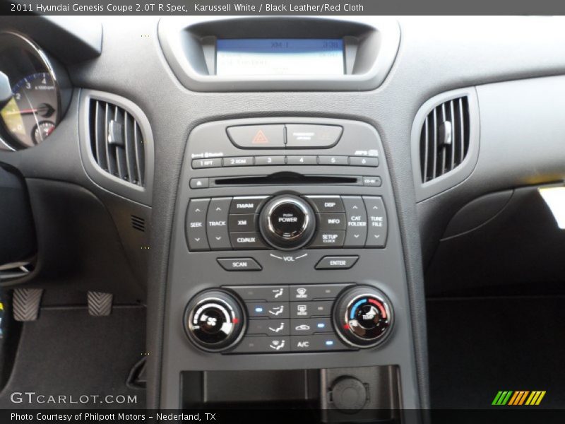 Controls of 2011 Genesis Coupe 2.0T R Spec