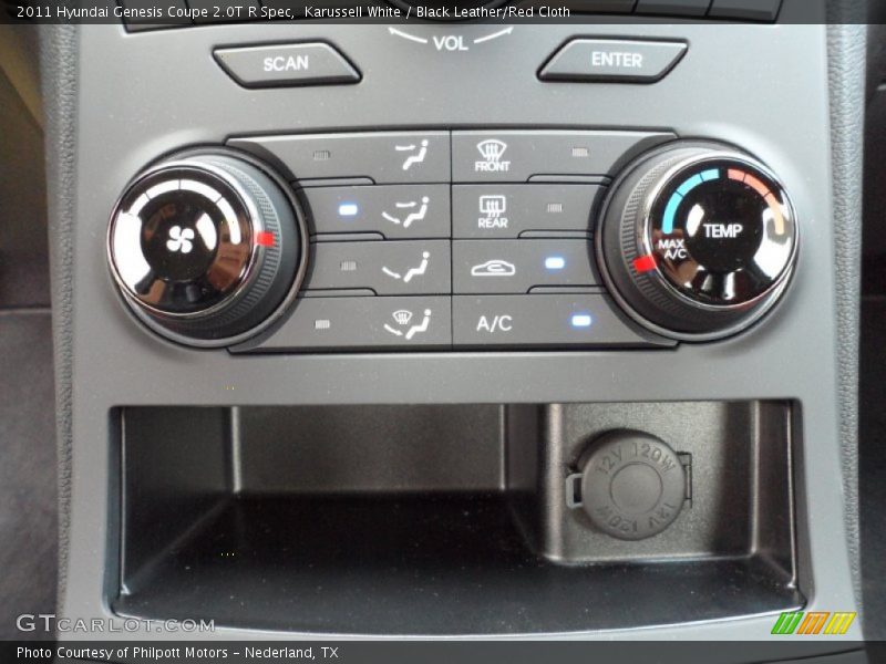 Controls of 2011 Genesis Coupe 2.0T R Spec
