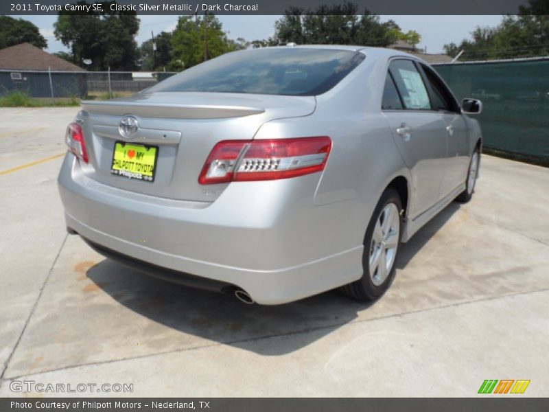 Classic Silver Metallic / Dark Charcoal 2011 Toyota Camry SE