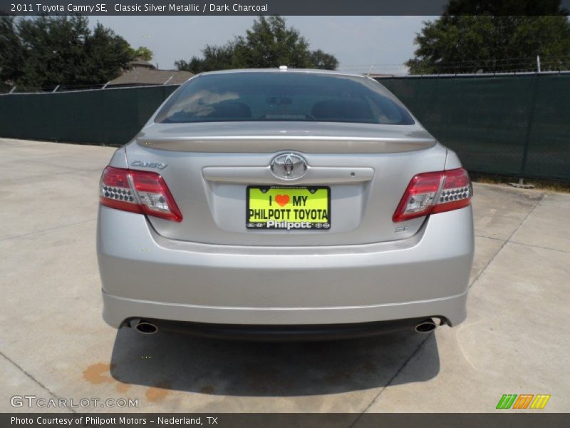 Classic Silver Metallic / Dark Charcoal 2011 Toyota Camry SE