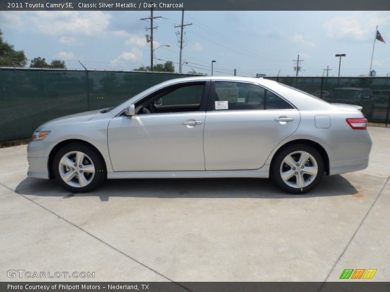 Classic Silver Metallic / Dark Charcoal 2011 Toyota Camry SE