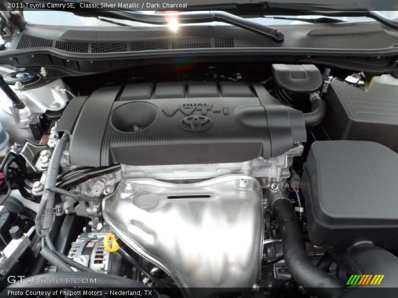 Classic Silver Metallic / Dark Charcoal 2011 Toyota Camry SE