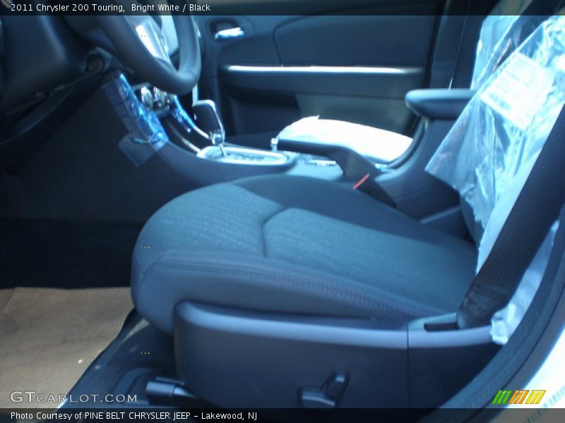 Bright White / Black 2011 Chrysler 200 Touring