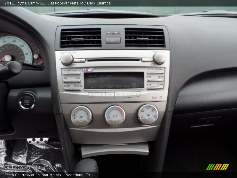 Classic Silver Metallic / Dark Charcoal 2011 Toyota Camry SE