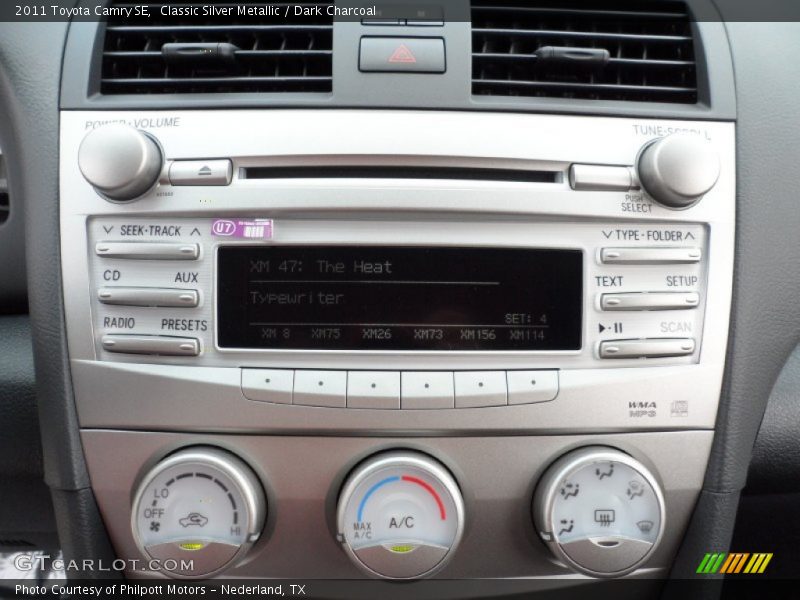 Classic Silver Metallic / Dark Charcoal 2011 Toyota Camry SE