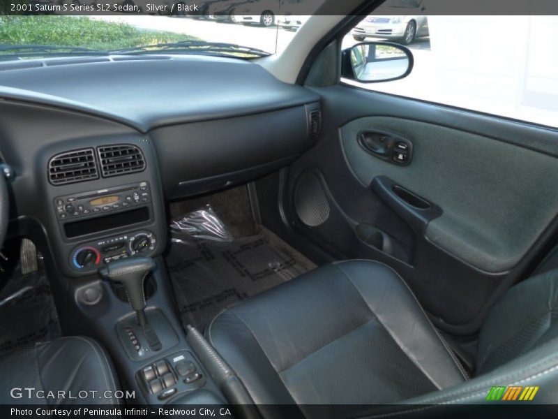 Silver / Black 2001 Saturn S Series SL2 Sedan