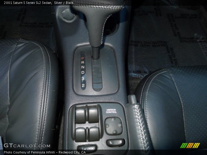 Silver / Black 2001 Saturn S Series SL2 Sedan