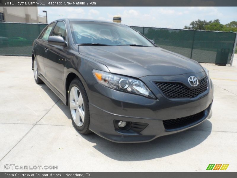 Magnetic Gray Metallic / Ash 2011 Toyota Camry SE