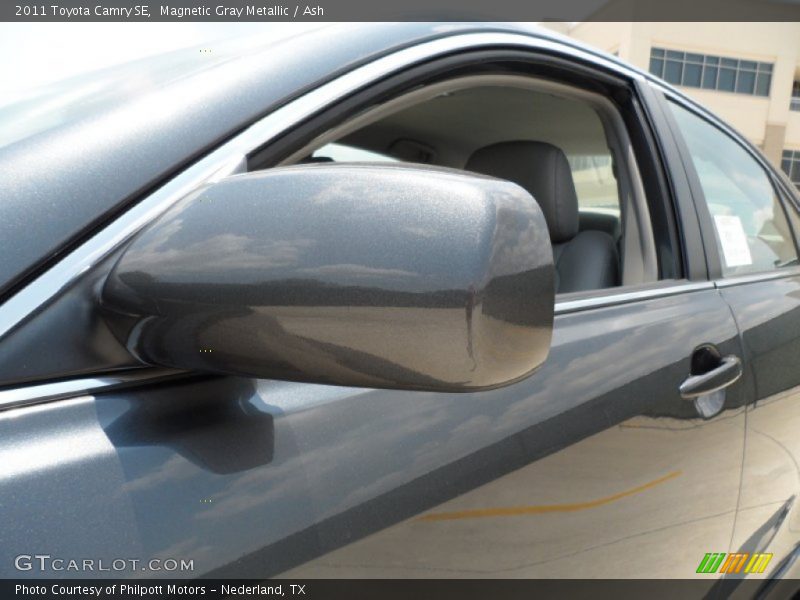 Magnetic Gray Metallic / Ash 2011 Toyota Camry SE