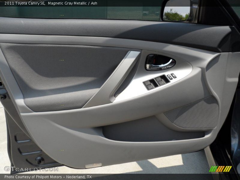Magnetic Gray Metallic / Ash 2011 Toyota Camry SE