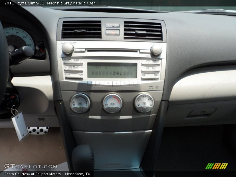 Magnetic Gray Metallic / Ash 2011 Toyota Camry SE