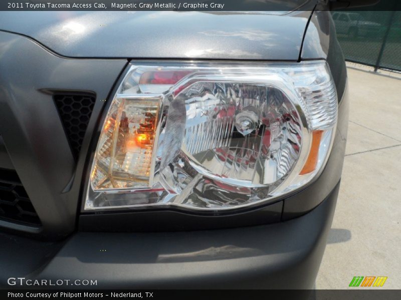 Magnetic Gray Metallic / Graphite Gray 2011 Toyota Tacoma Access Cab