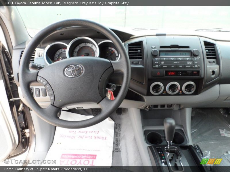 Magnetic Gray Metallic / Graphite Gray 2011 Toyota Tacoma Access Cab