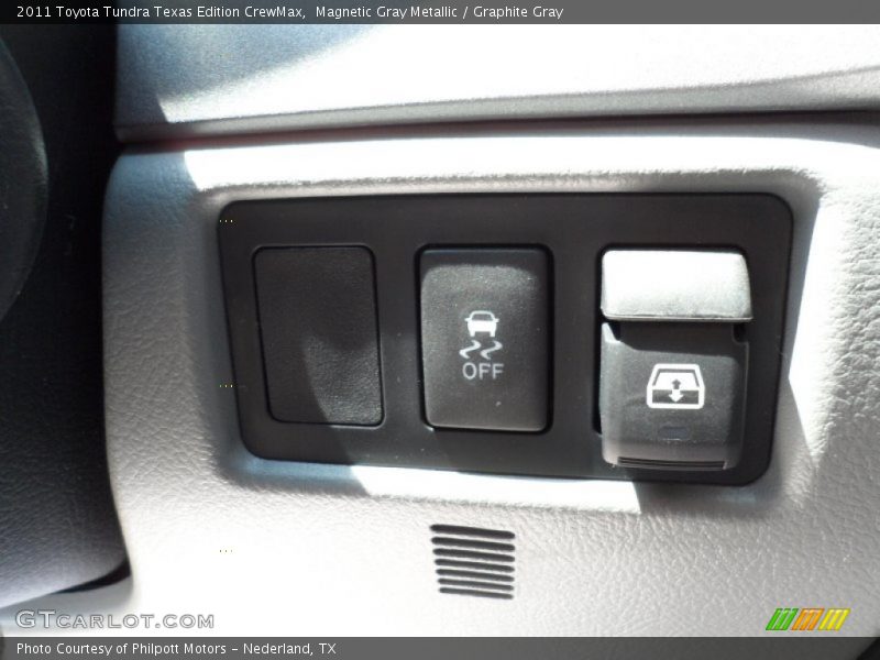 Magnetic Gray Metallic / Graphite Gray 2011 Toyota Tundra Texas Edition CrewMax