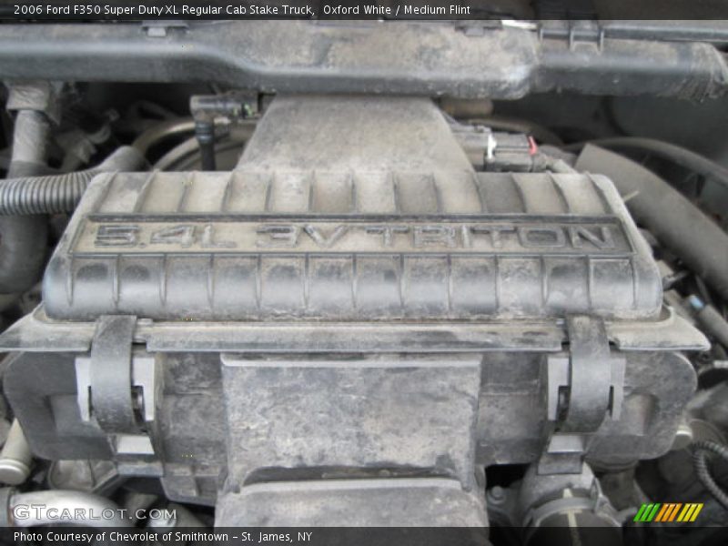 Oxford White / Medium Flint 2006 Ford F350 Super Duty XL Regular Cab Stake Truck