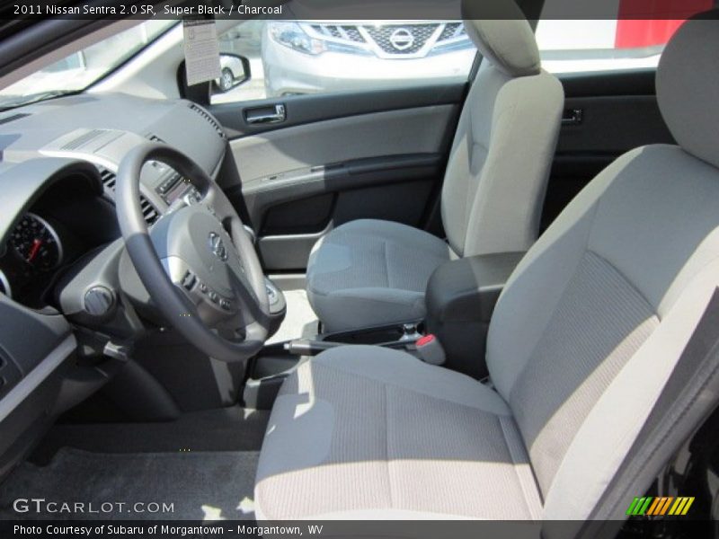 Super Black / Charcoal 2011 Nissan Sentra 2.0 SR