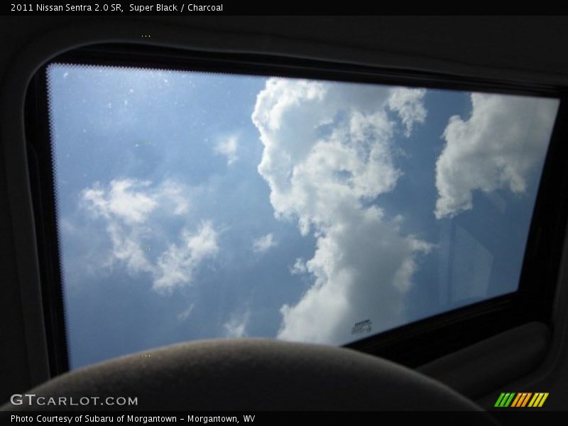 Super Black / Charcoal 2011 Nissan Sentra 2.0 SR