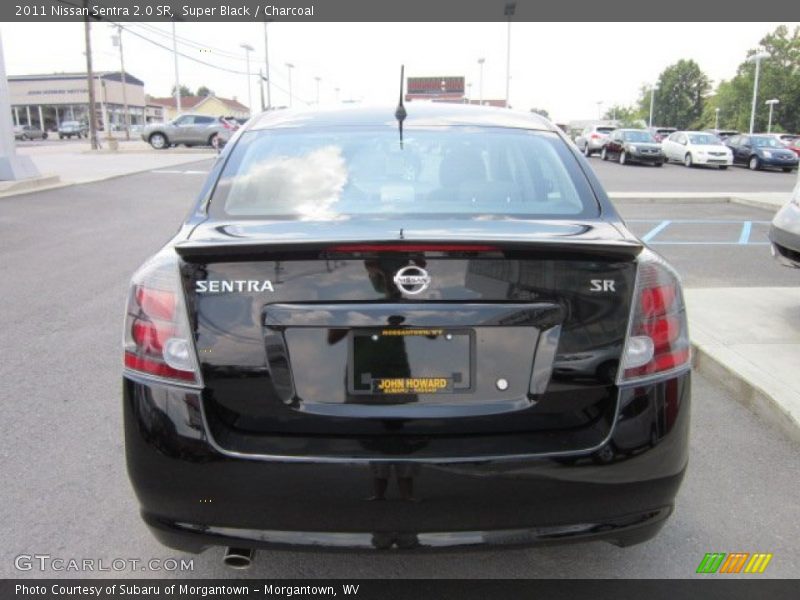 Super Black / Charcoal 2011 Nissan Sentra 2.0 SR