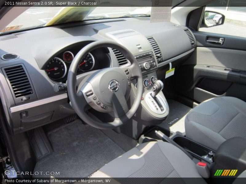 Super Black / Charcoal 2011 Nissan Sentra 2.0 SR