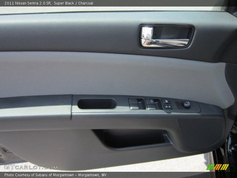 Super Black / Charcoal 2011 Nissan Sentra 2.0 SR