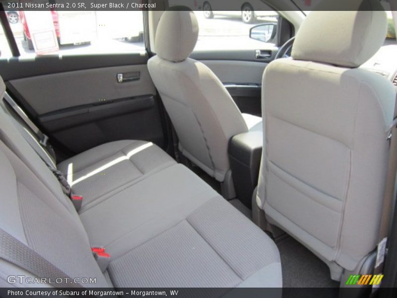 Super Black / Charcoal 2011 Nissan Sentra 2.0 SR