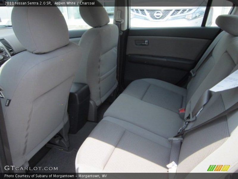 Aspen White / Charcoal 2011 Nissan Sentra 2.0 SR