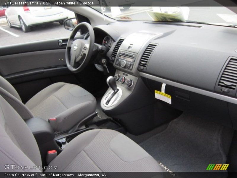 Aspen White / Charcoal 2011 Nissan Sentra 2.0 SR