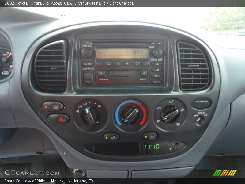 Controls of 2002 Tundra SR5 Access Cab