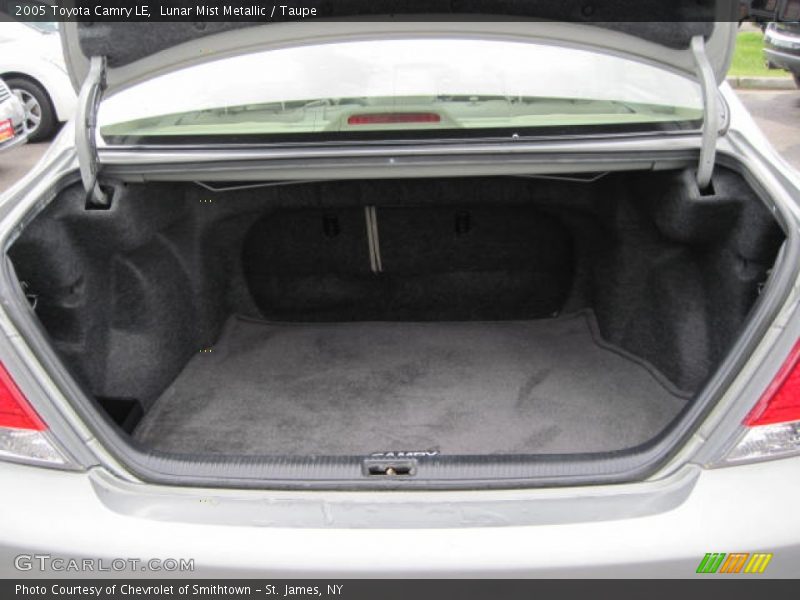 Lunar Mist Metallic / Taupe 2005 Toyota Camry LE
