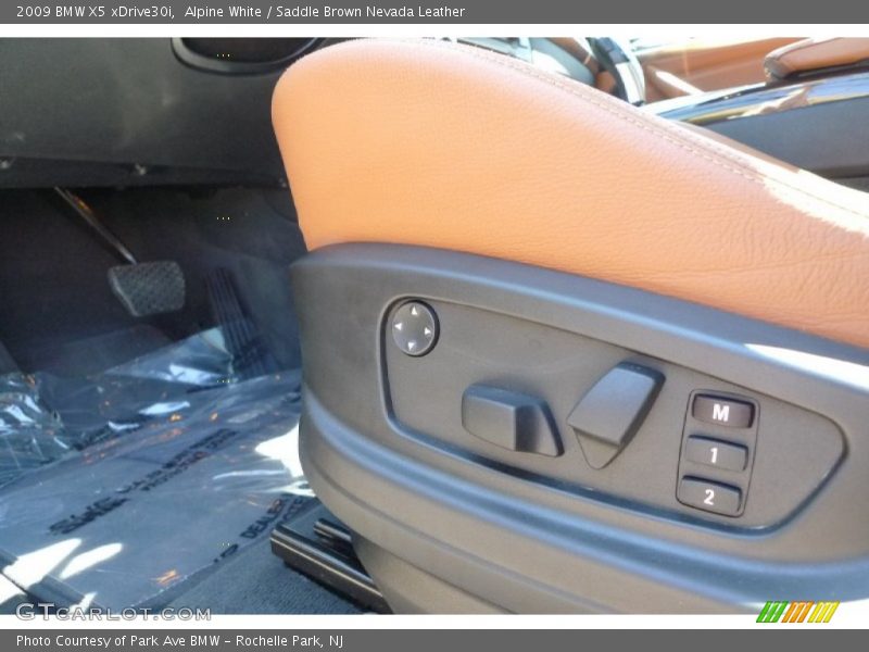 Alpine White / Saddle Brown Nevada Leather 2009 BMW X5 xDrive30i