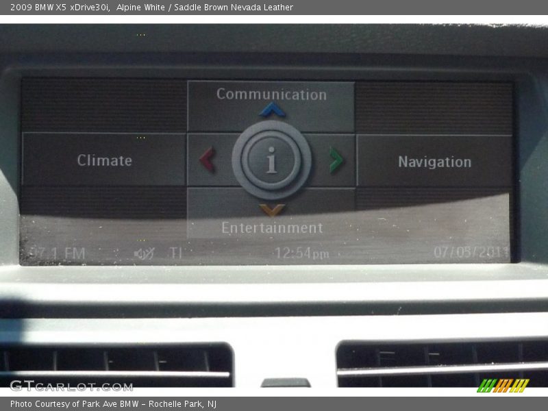 Alpine White / Saddle Brown Nevada Leather 2009 BMW X5 xDrive30i