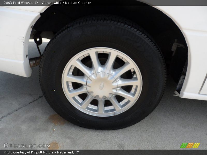 Vibrant White / Medium Graphite 2003 Ford Windstar LX
