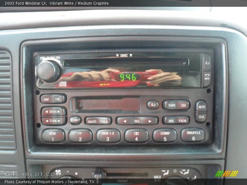 Vibrant White / Medium Graphite 2003 Ford Windstar LX