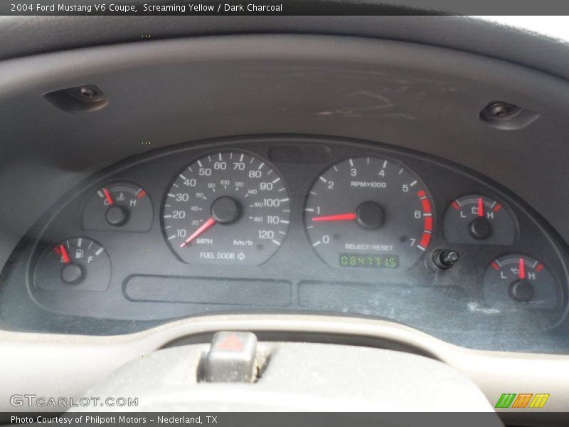  2004 Mustang V6 Coupe V6 Coupe Gauges