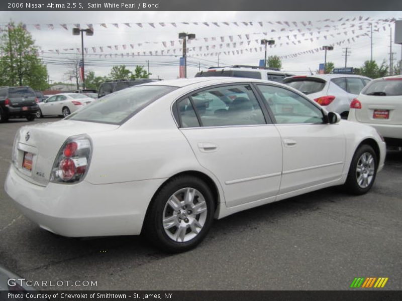 Satin White Pearl / Blond 2006 Nissan Altima 2.5 S